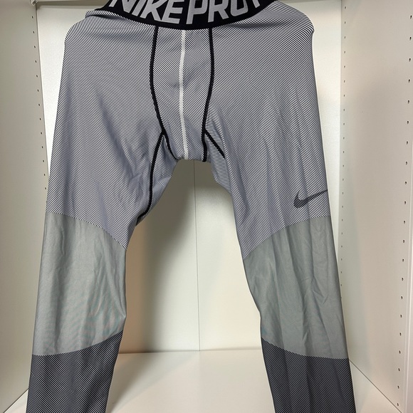 NIKE PRO GAMMA HYPERWARM Training Tights - Picture 1 of 4